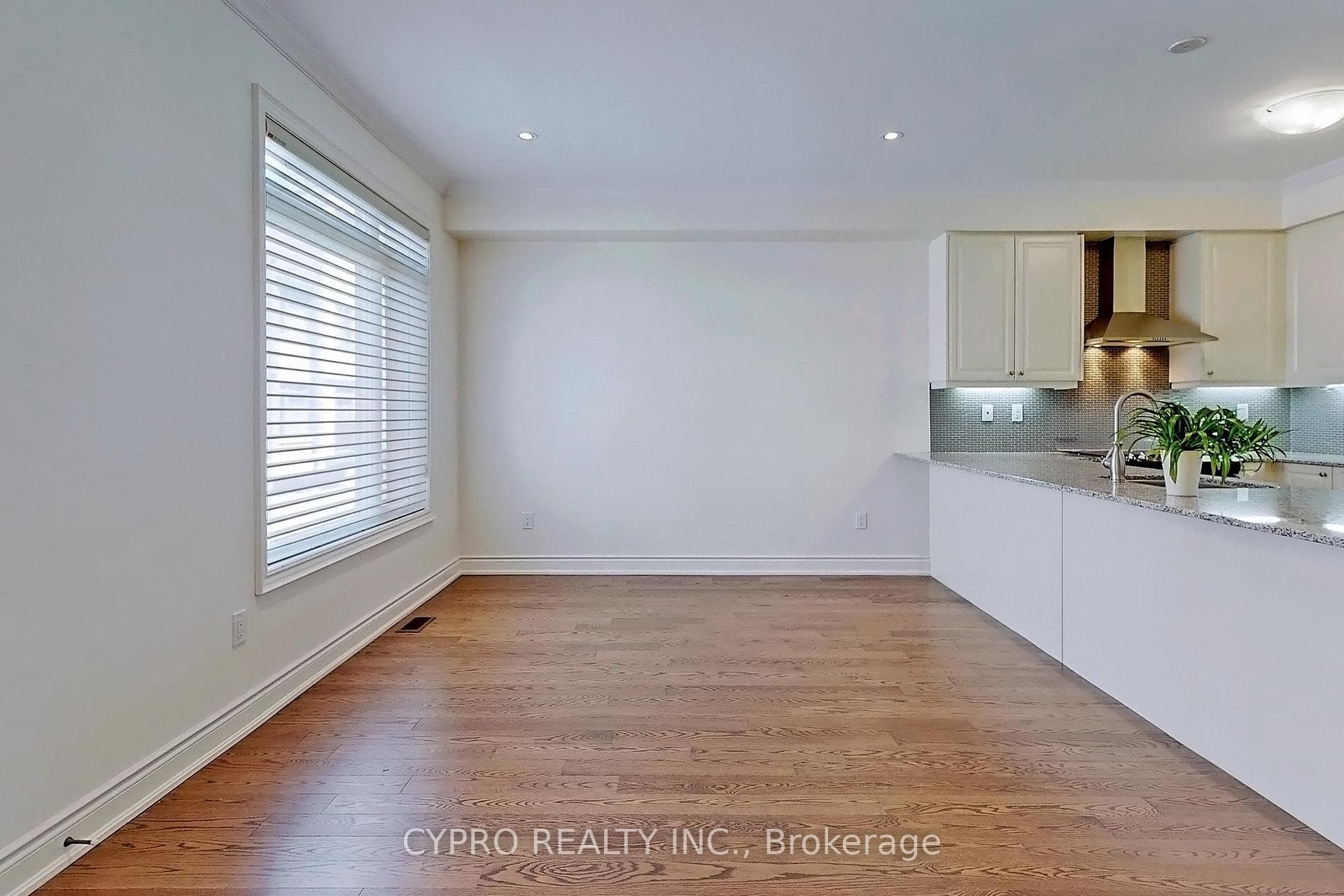 78 William Saville Street photo 4