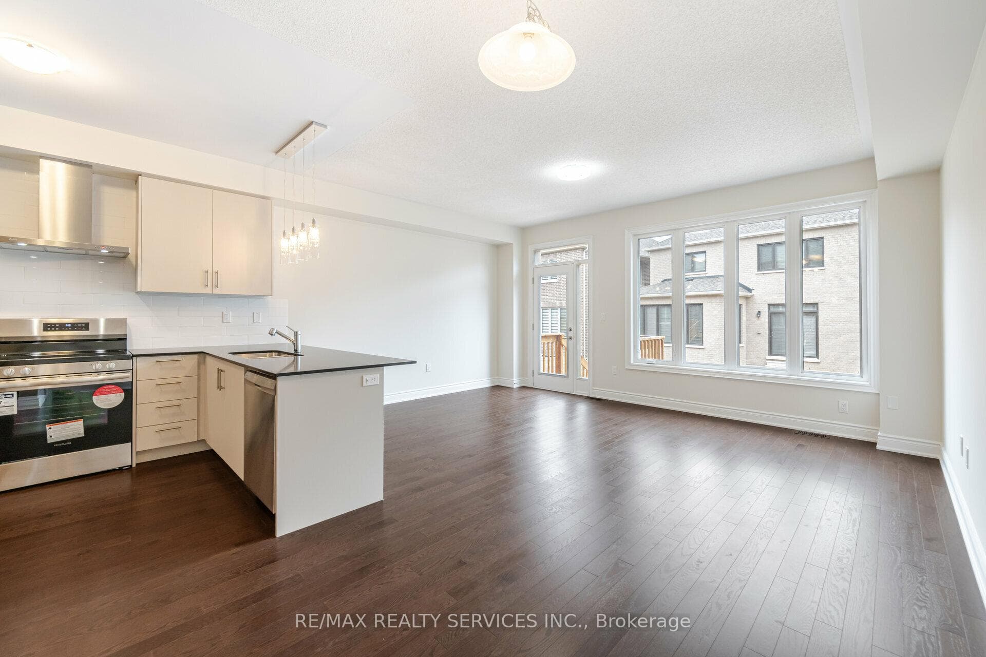 29 Bermondsey Way photo 7