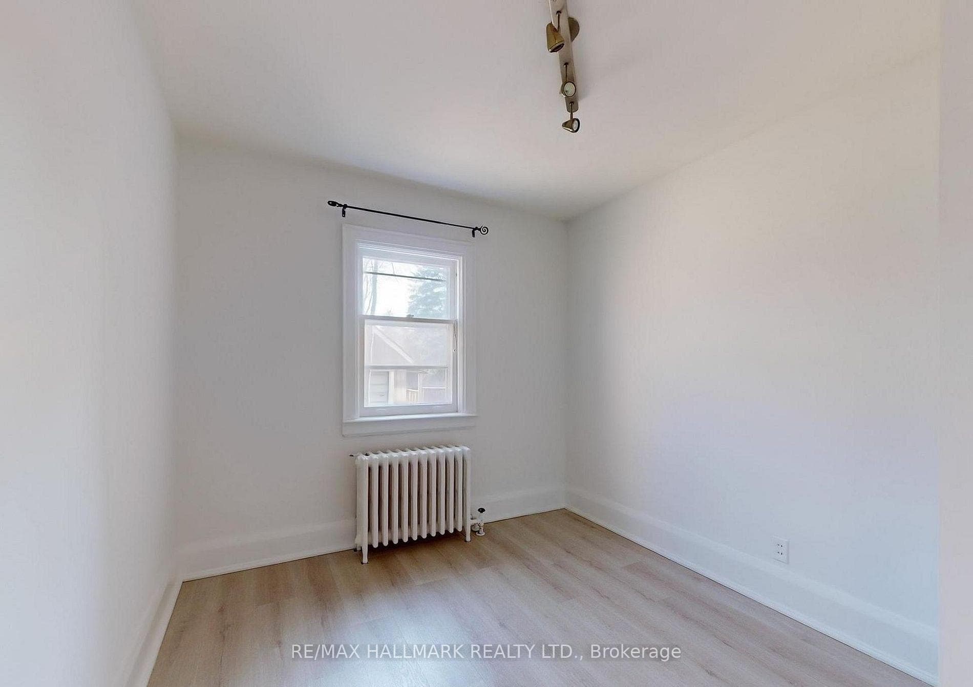55 Banff Road photo 16