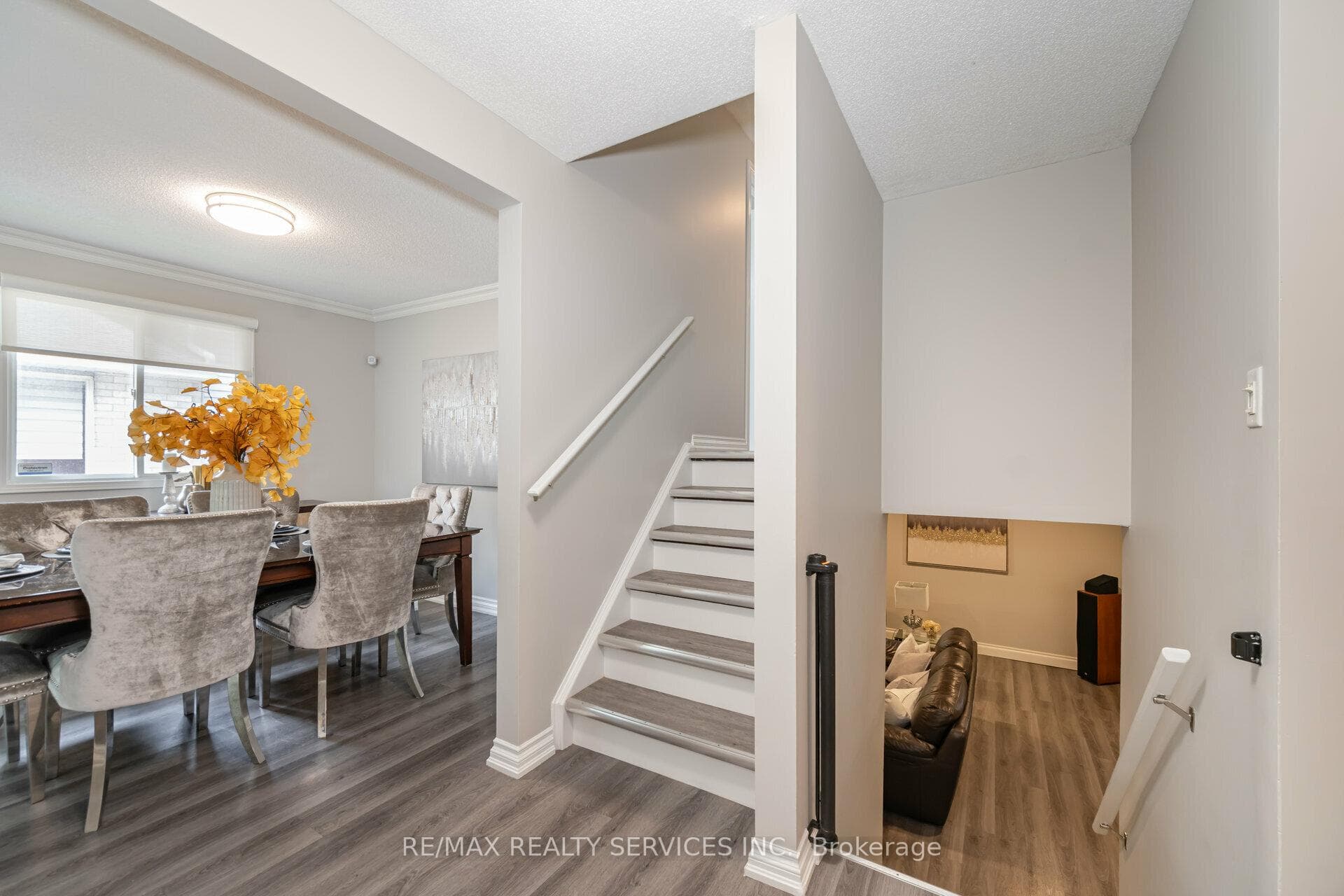 262 Tagge Crescent photo 15