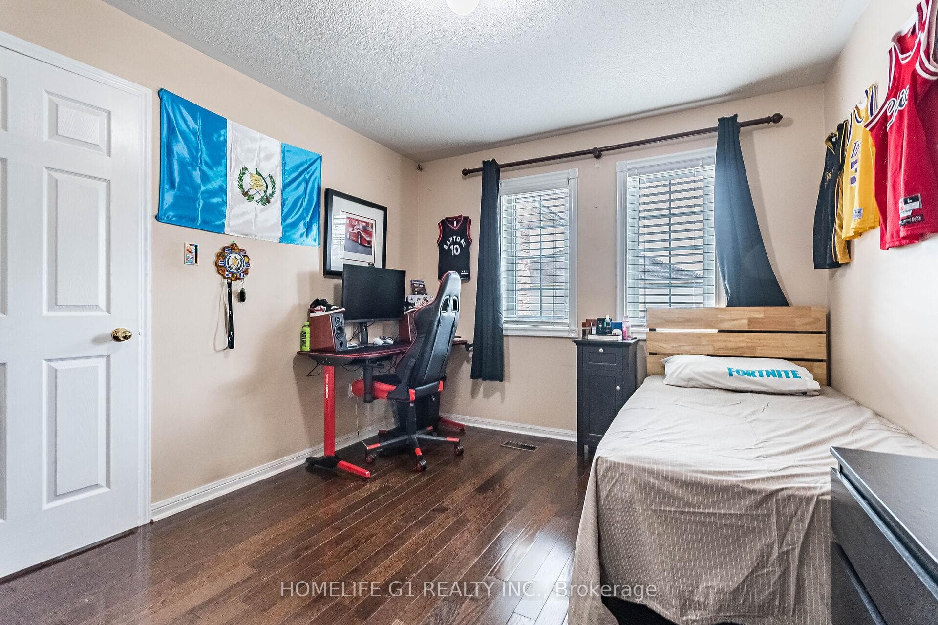 42 Livingston Road photo 21