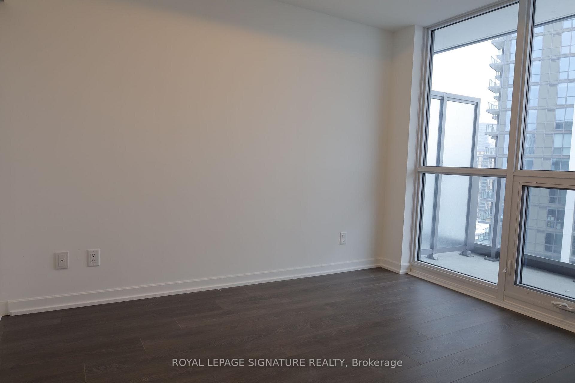 Large Bedroom