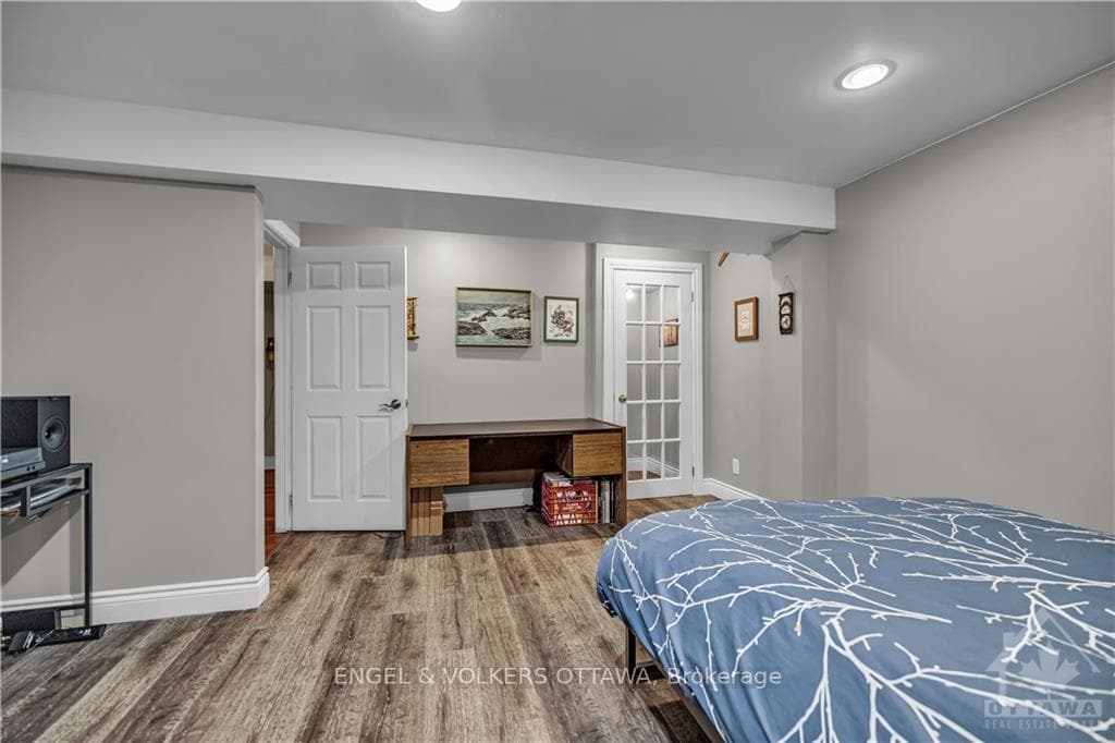 1383 CASERTA Place photo 25