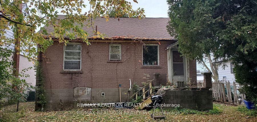 101 Harewood Avenue photo 6