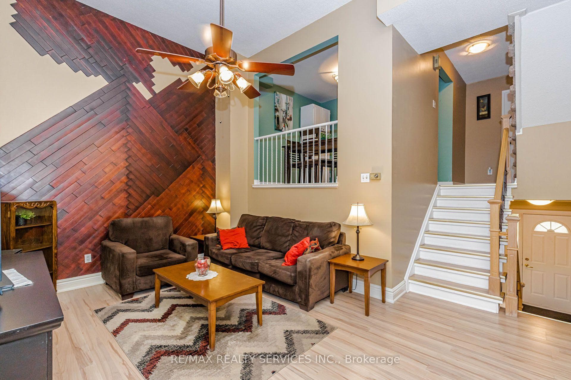 47 Dawson Crescent photo 8