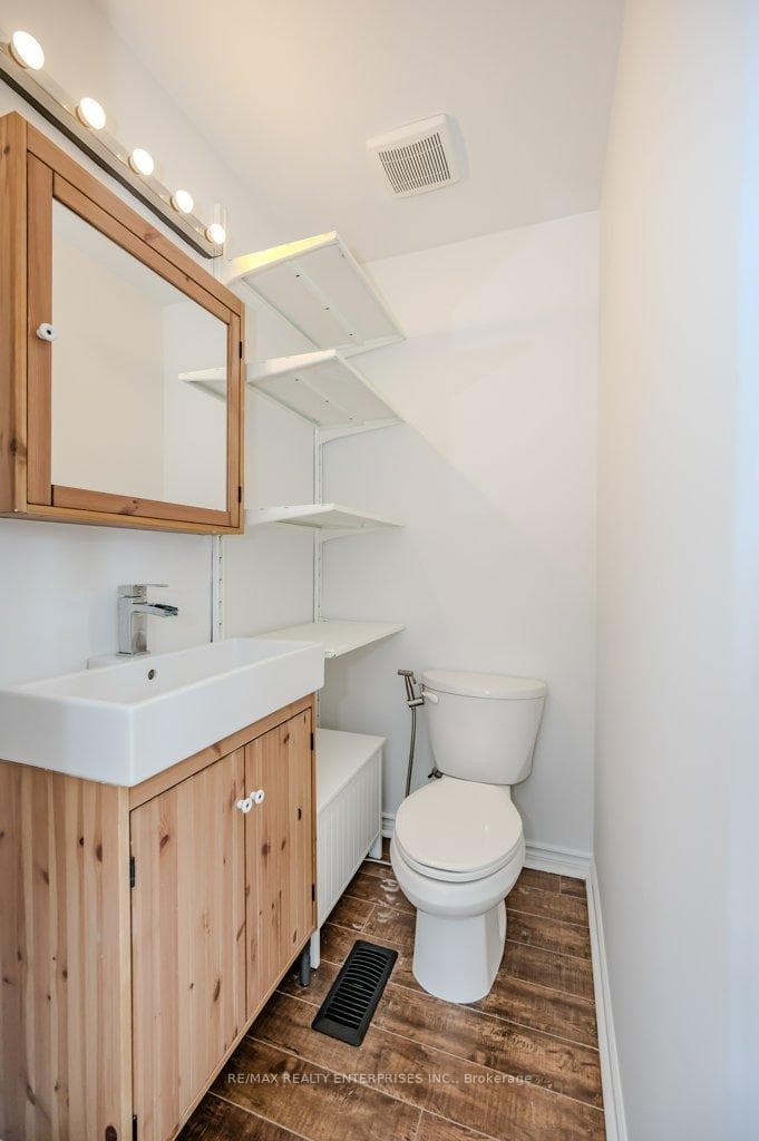 2341 Brookhurst Road photo 20