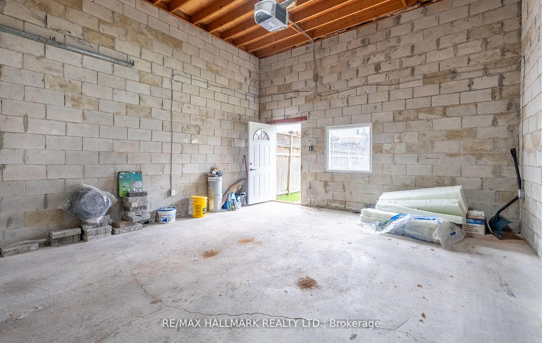 291 Boon Avenue photo 24