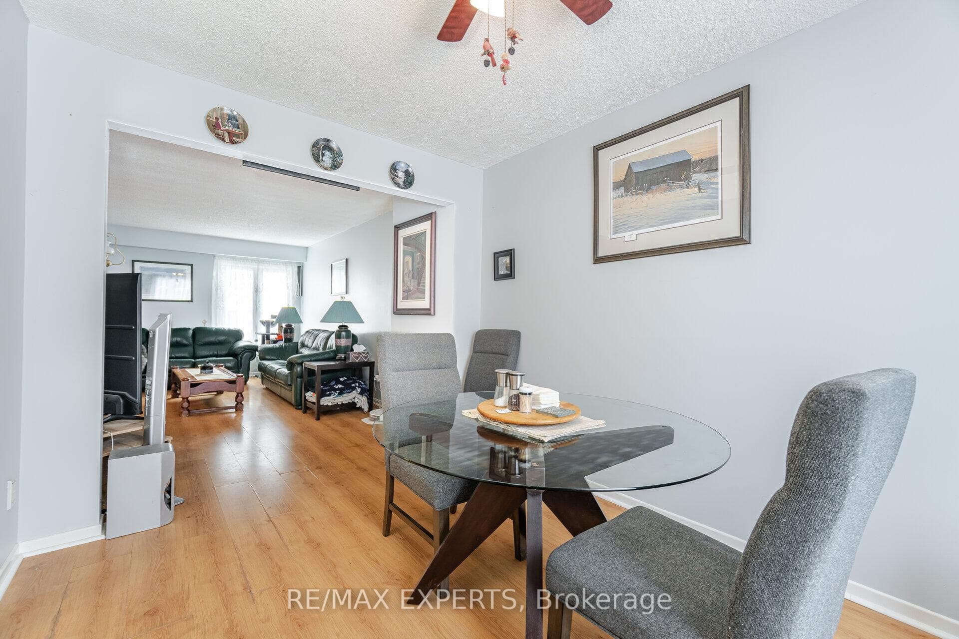 28 Traverston Court photo 13