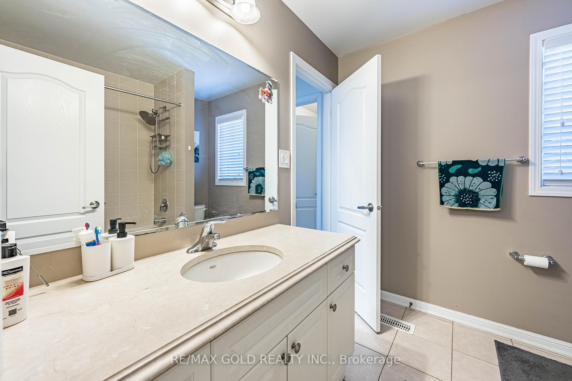 26 Robert Parkinson Drive photo 20