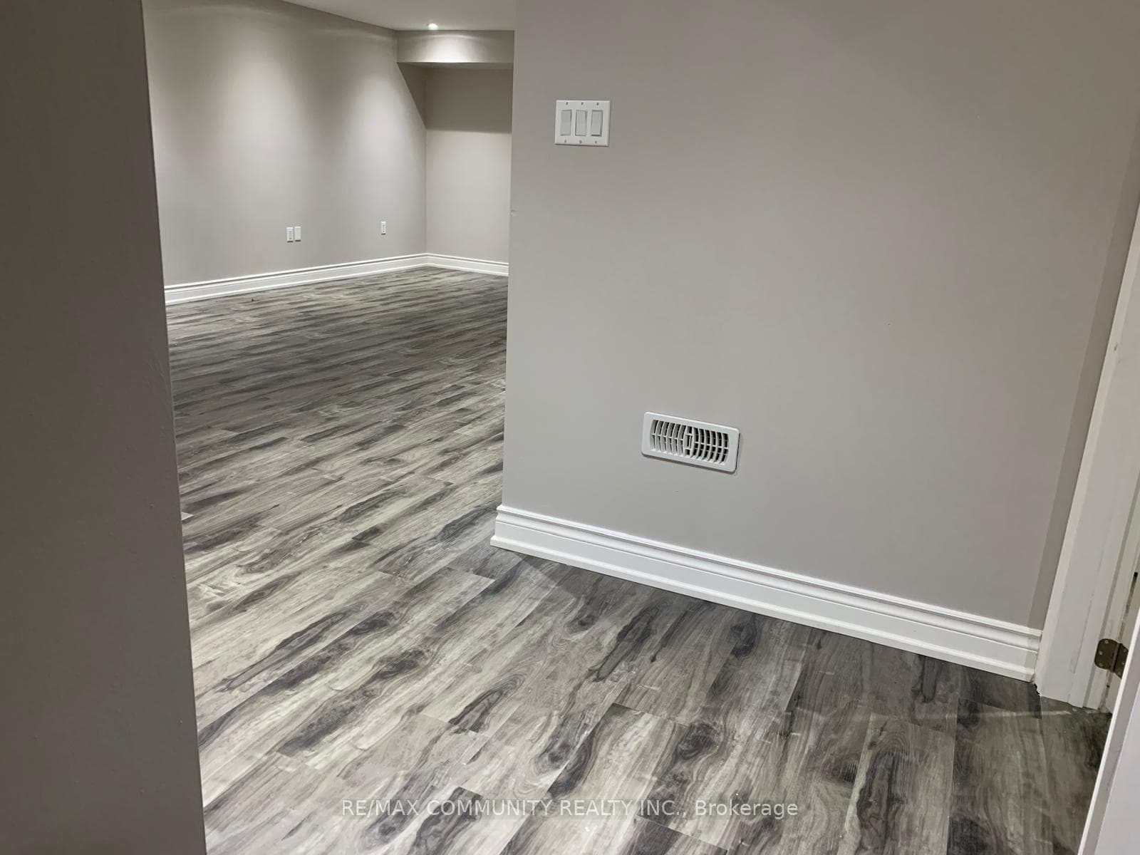 1654 Irvine Scott Street Unit Basement photo 5
