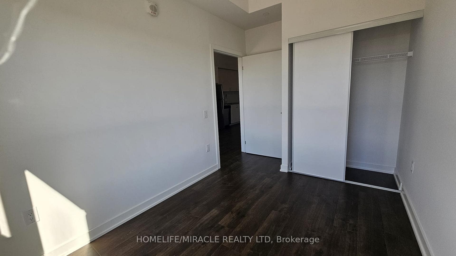 56 Lakeside Terrace Unit 1102 photo 5