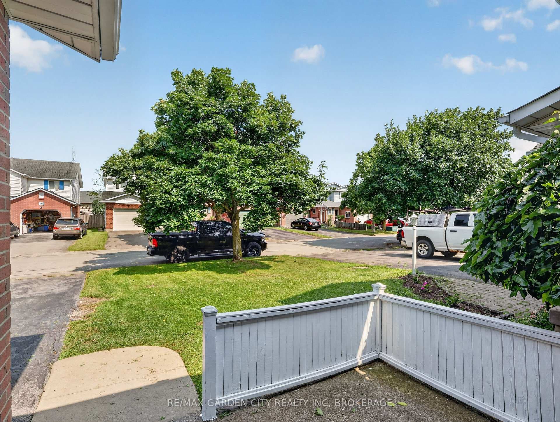 39 Buchanan Crescent photo 4
