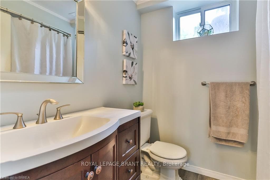 55 Ashgrove Avenue photo 15