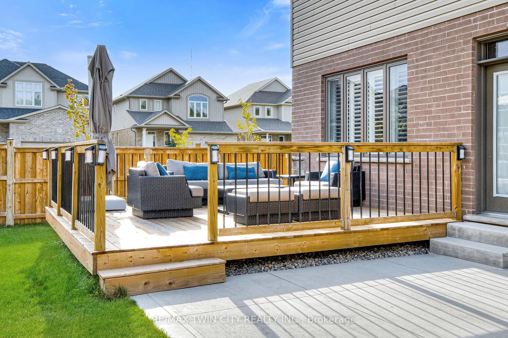 150 Mountain Holly Court photo 32