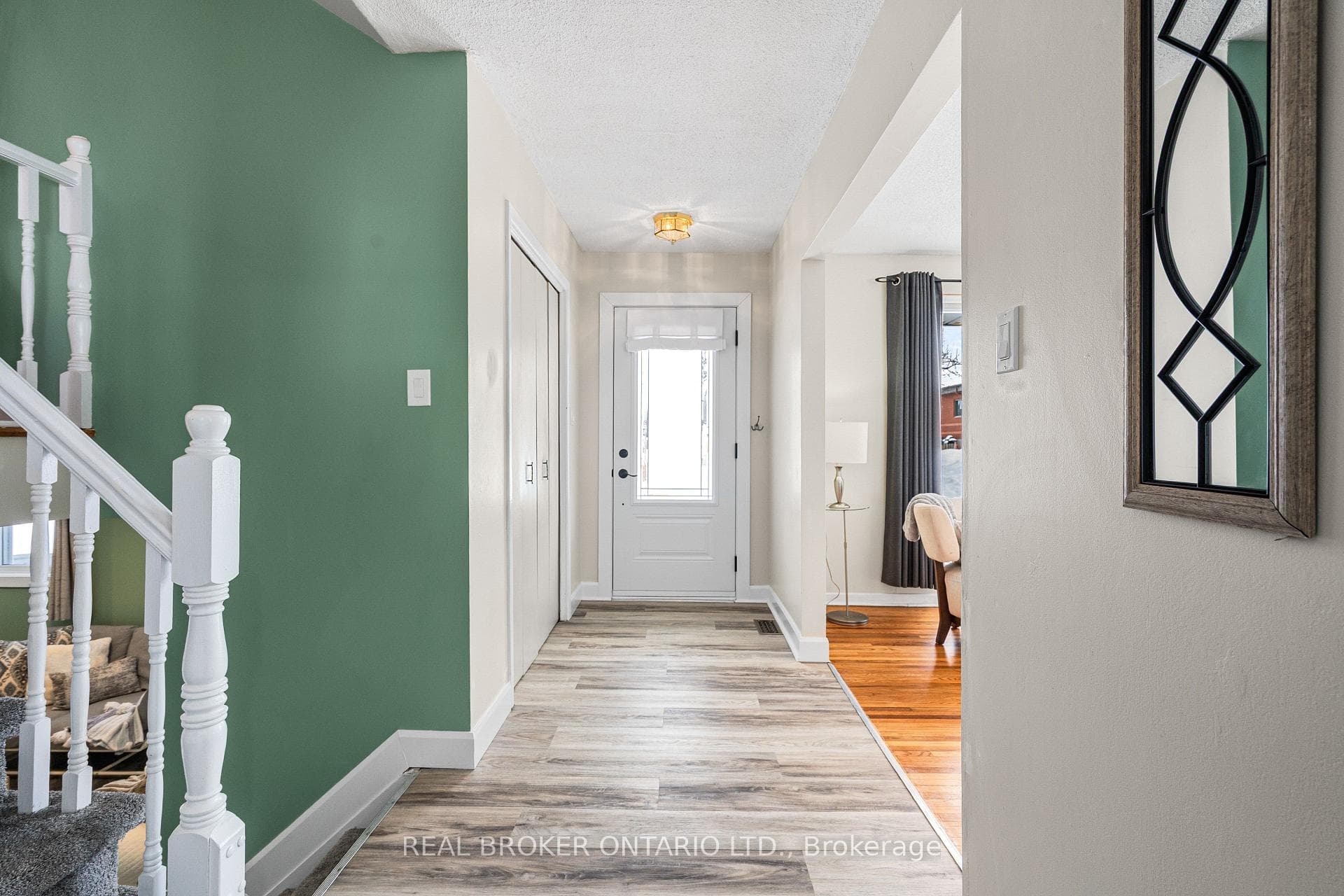 50 Neelin Street photo 5