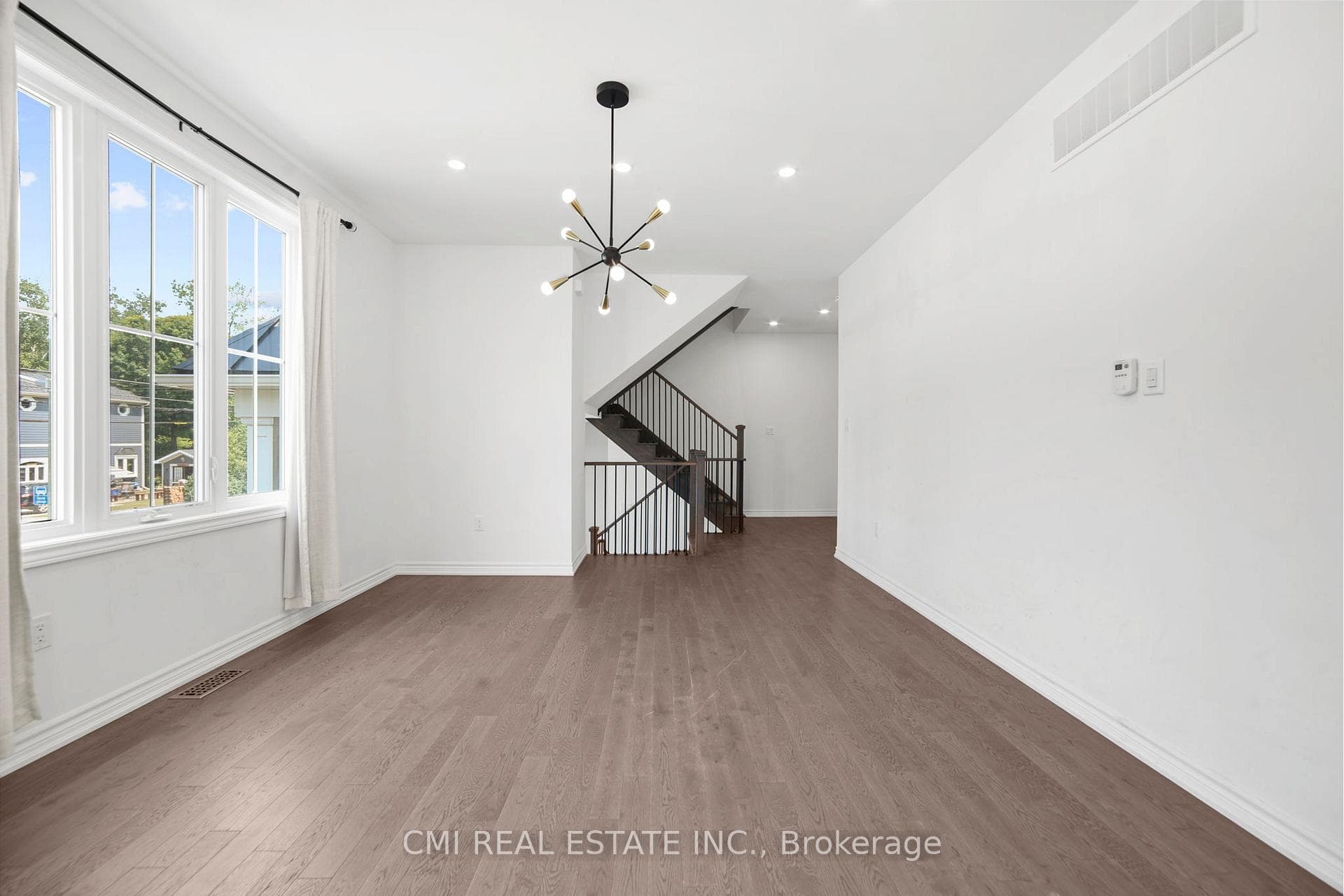 3205 Mosley Street photo 9