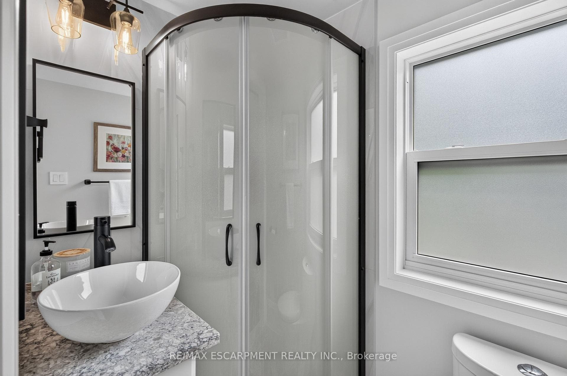 122 Stuart Street photo 26