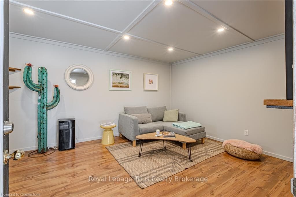 32 Pansy Avenue photo 33