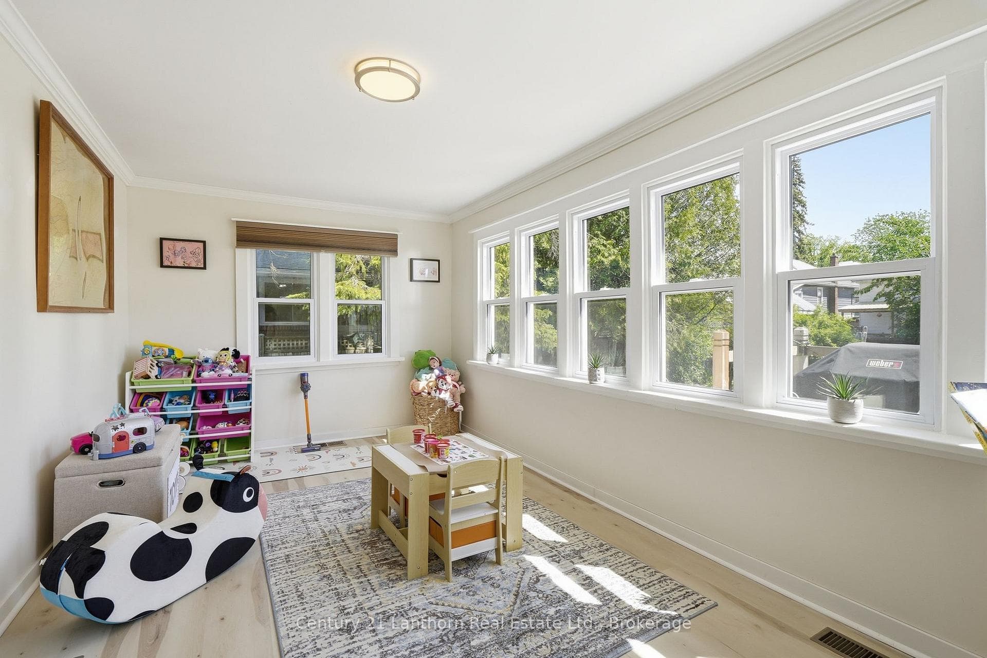 239 Foster Avenue photo 23