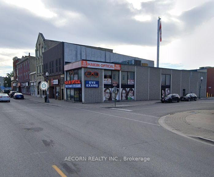 422 Dundas Street photo 2