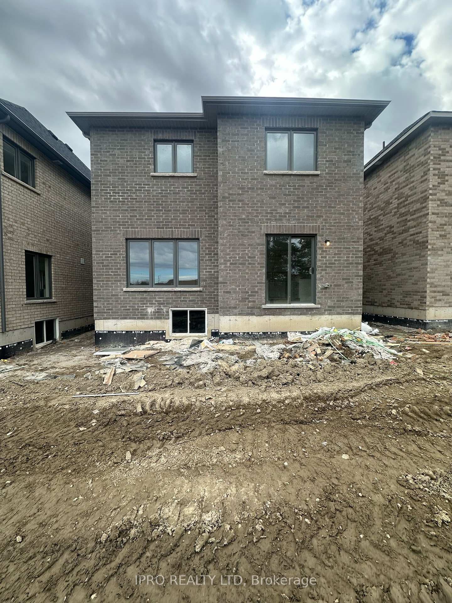 9 Lawrence D Pridham Avenue photo 33