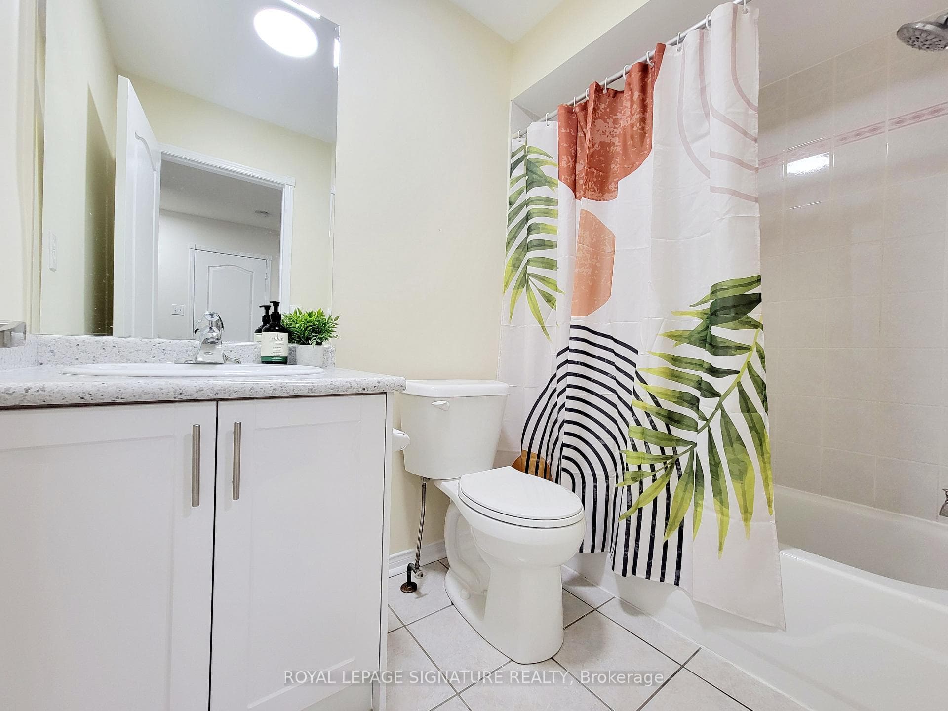 5525 Palmerston Crescent Unit 30 photo 24