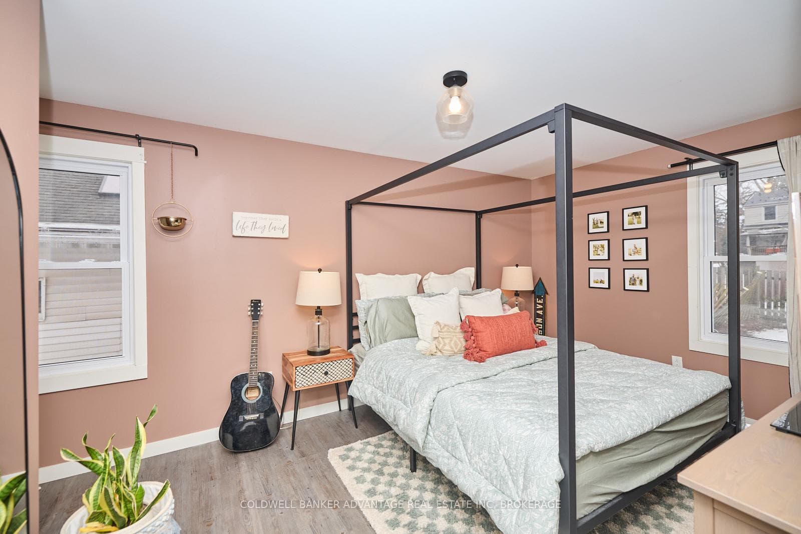 50 Dufferin Street photo 12