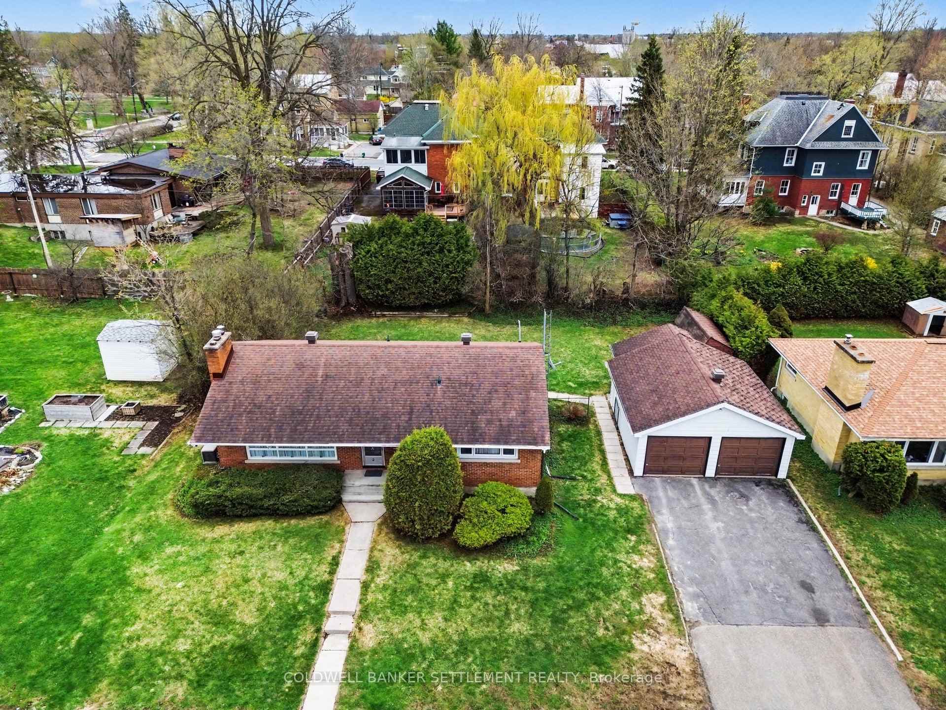 2 Glenview Crescent photo 31