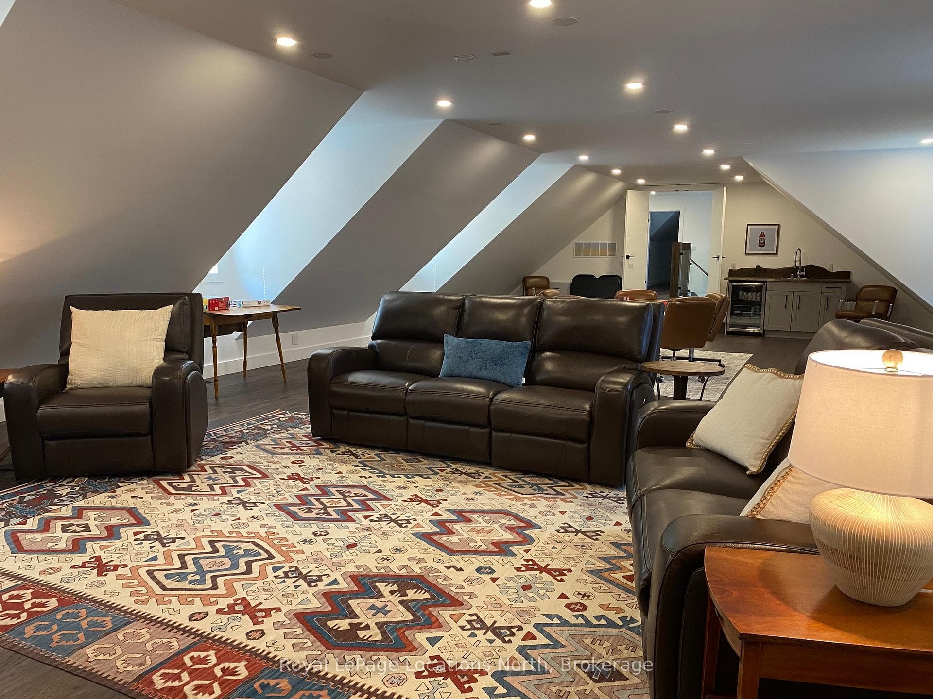 112 Interlaken Court photo 32