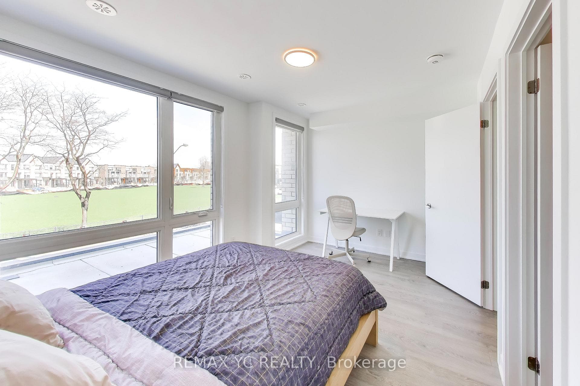 18 Deep Roots Terrace photo 12