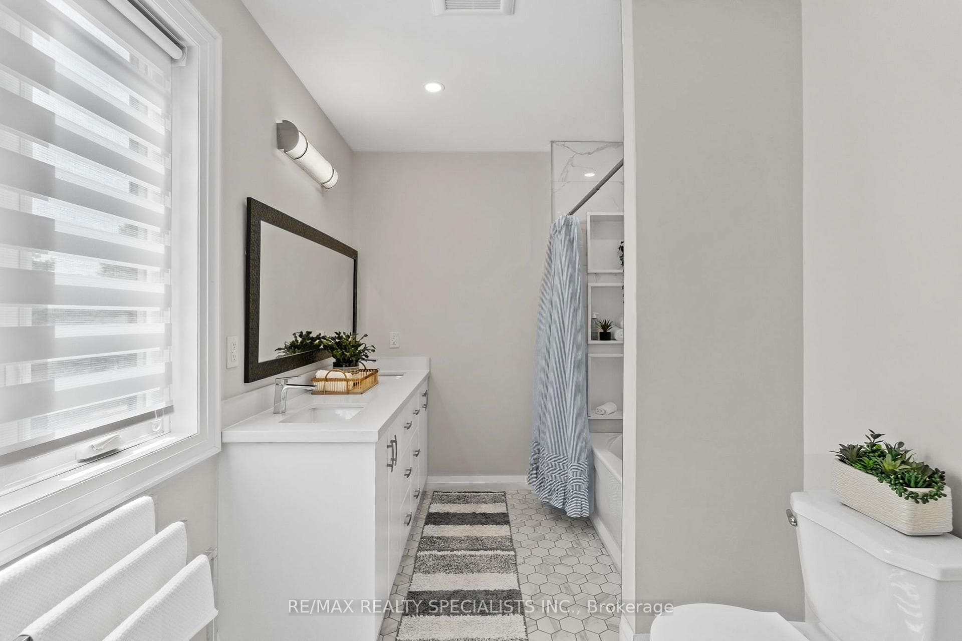 24 Peel Street photo 26