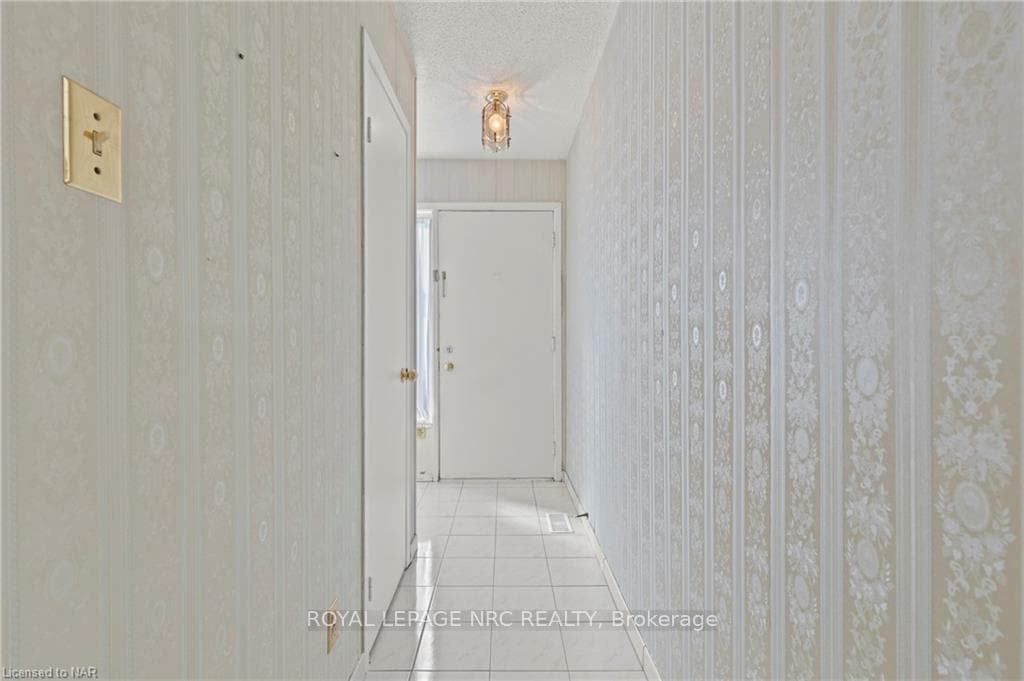 5787 SWAYZE Drive Unit 24 photo 17