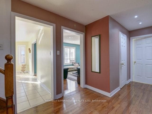 16 Deforest Drive photo 2