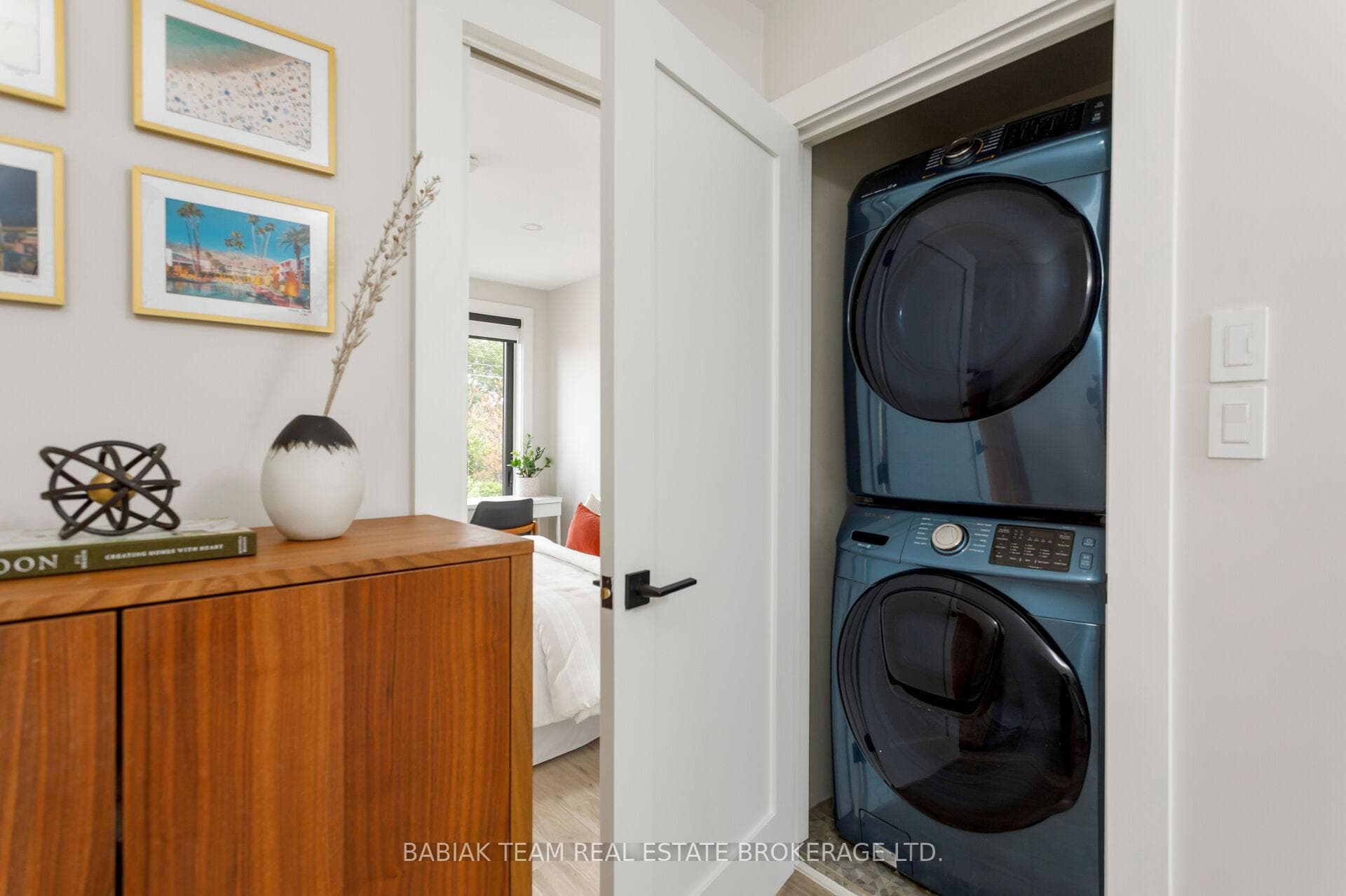 497 Keele Street photo 40