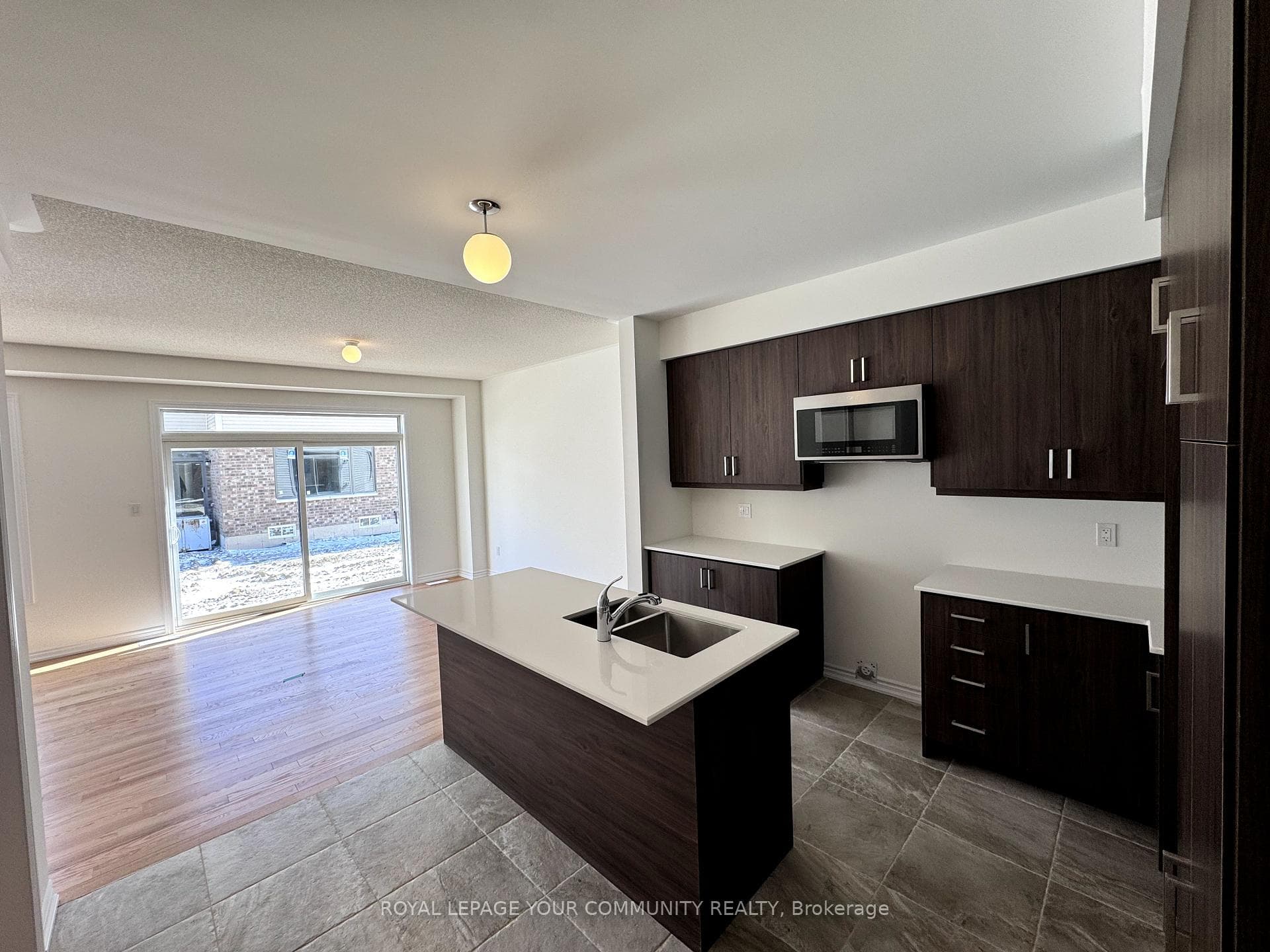 10 Tamworth Terrace photo 3