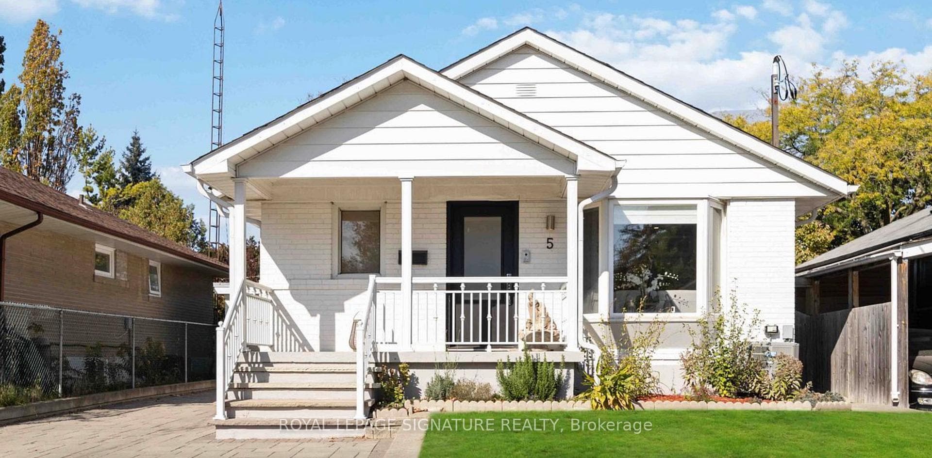 5 Christina Crescent Unit Main photo 1