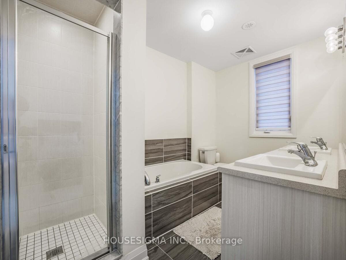 1870 Altona Road Unit 11 photo 22