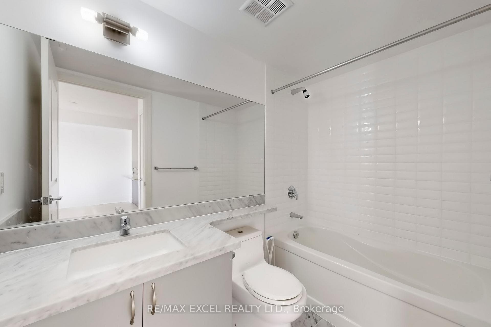 151 Upper Duke Crescent Unit 501 photo 20
