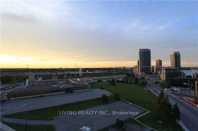 2200 Lakeshore Boulevard Unit 1707 photo 17