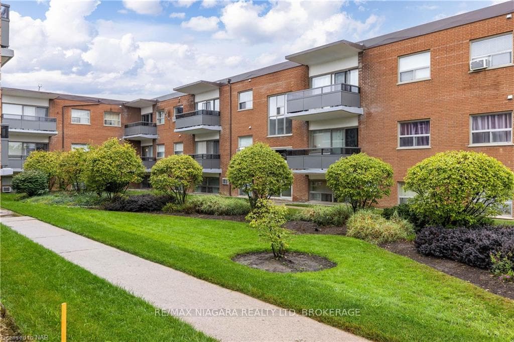 242 Oakdale Avenue Unit 216 photo 21