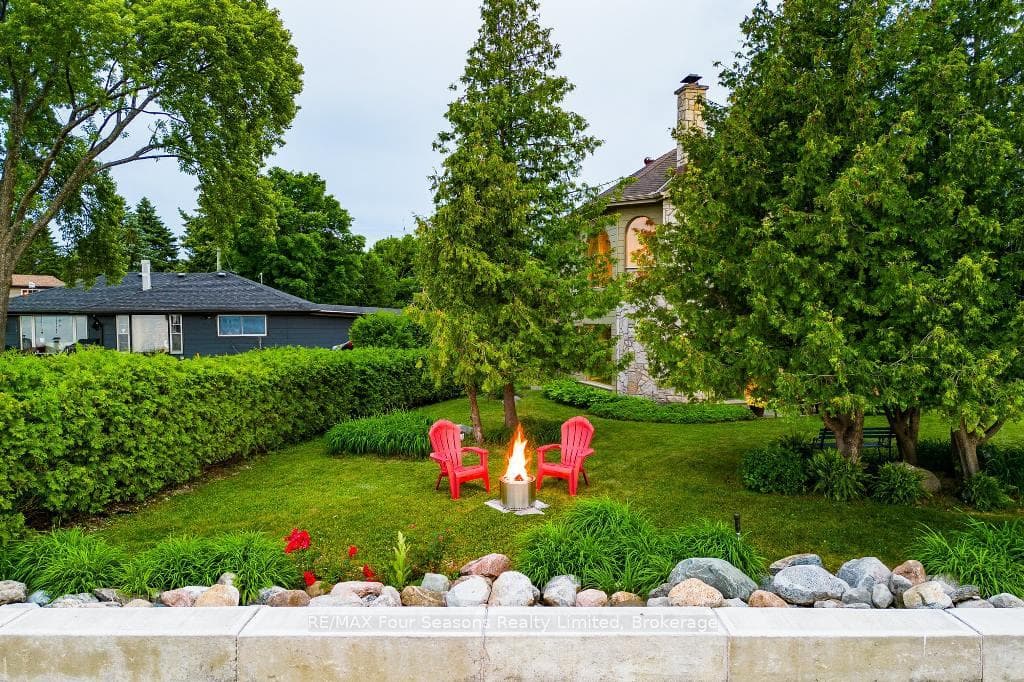 39 Glen Rogers Road photo 36