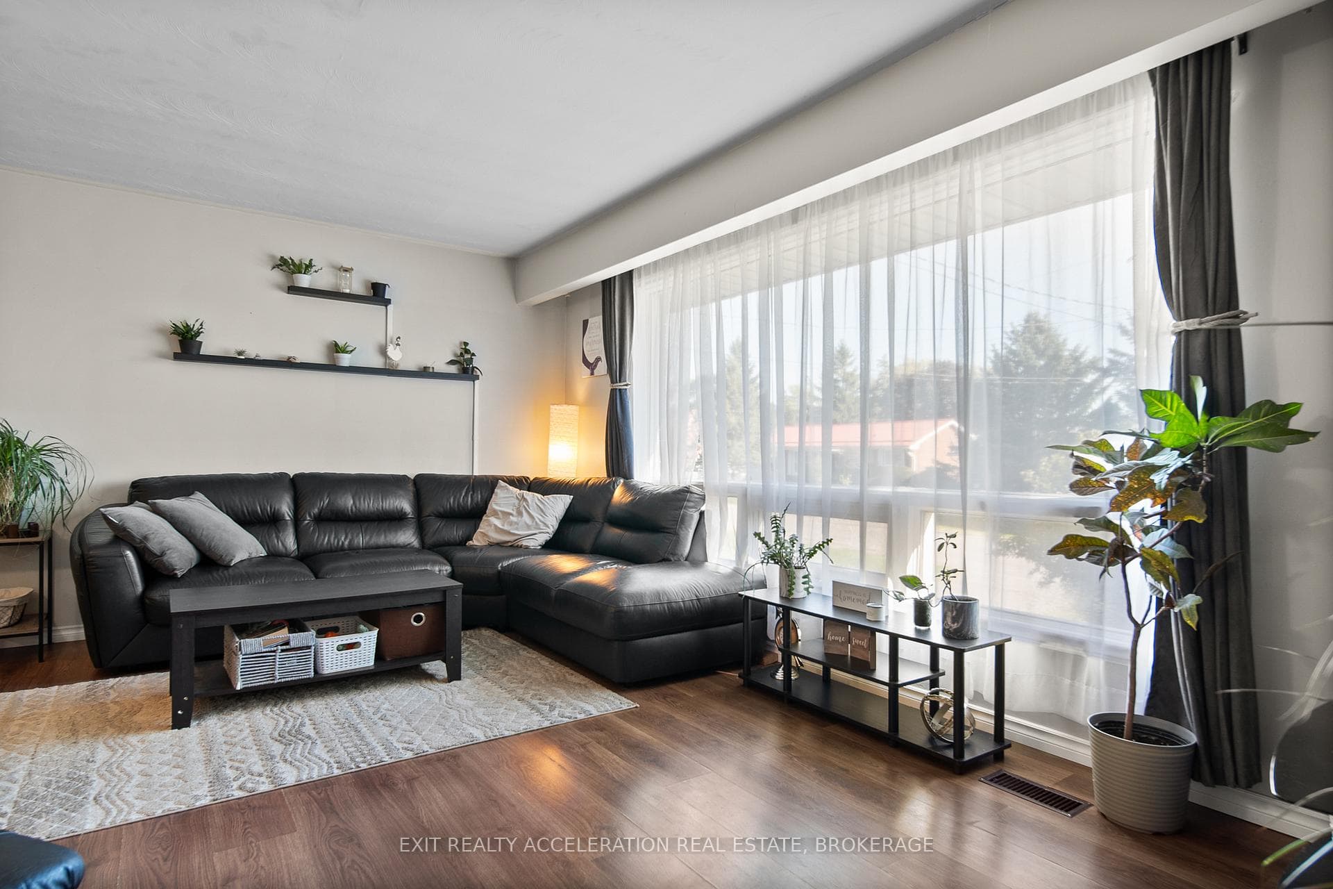 17 Sunset Crescent photo 7