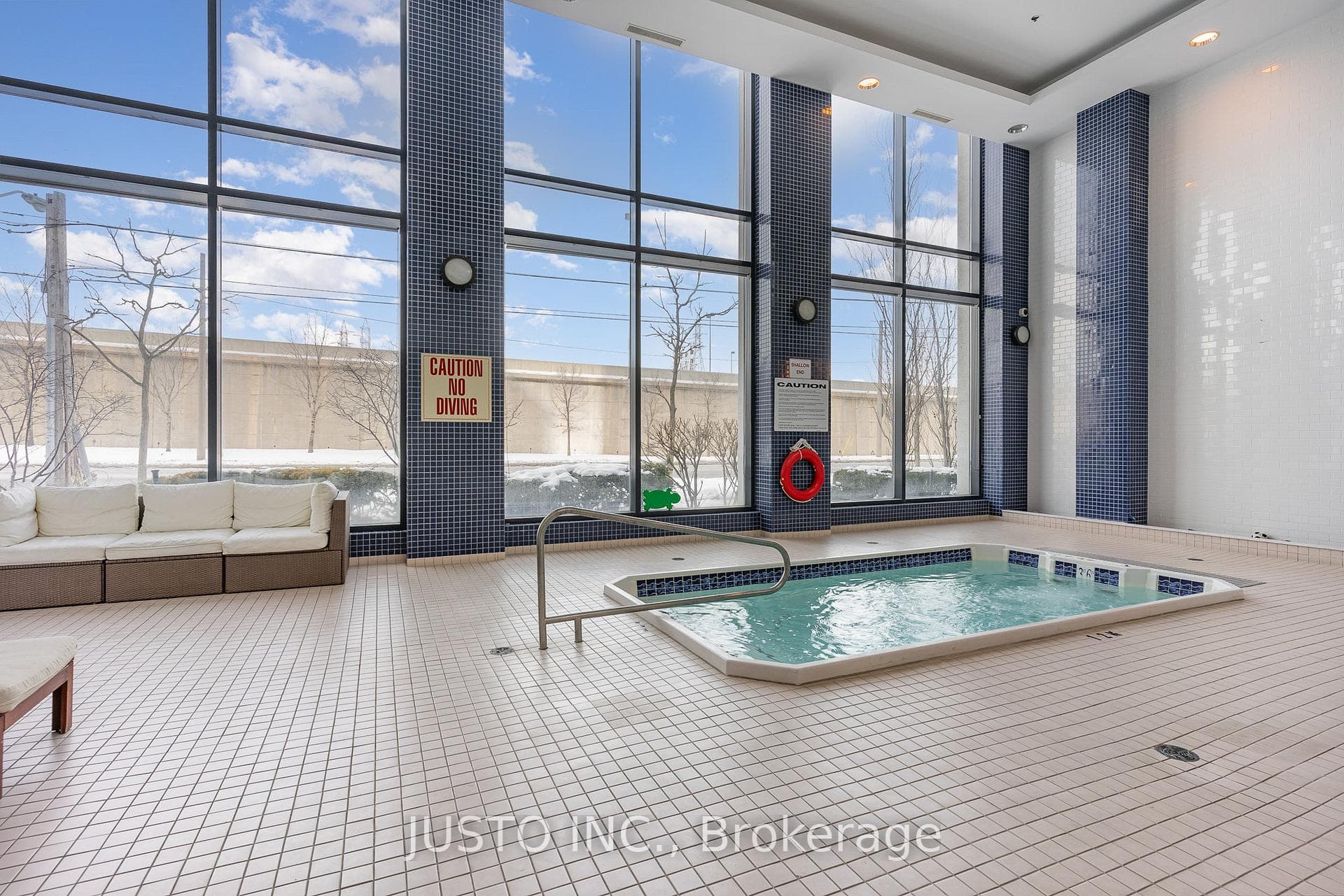 2083 Lake Shore Boulevard Unit 1614 photo 21