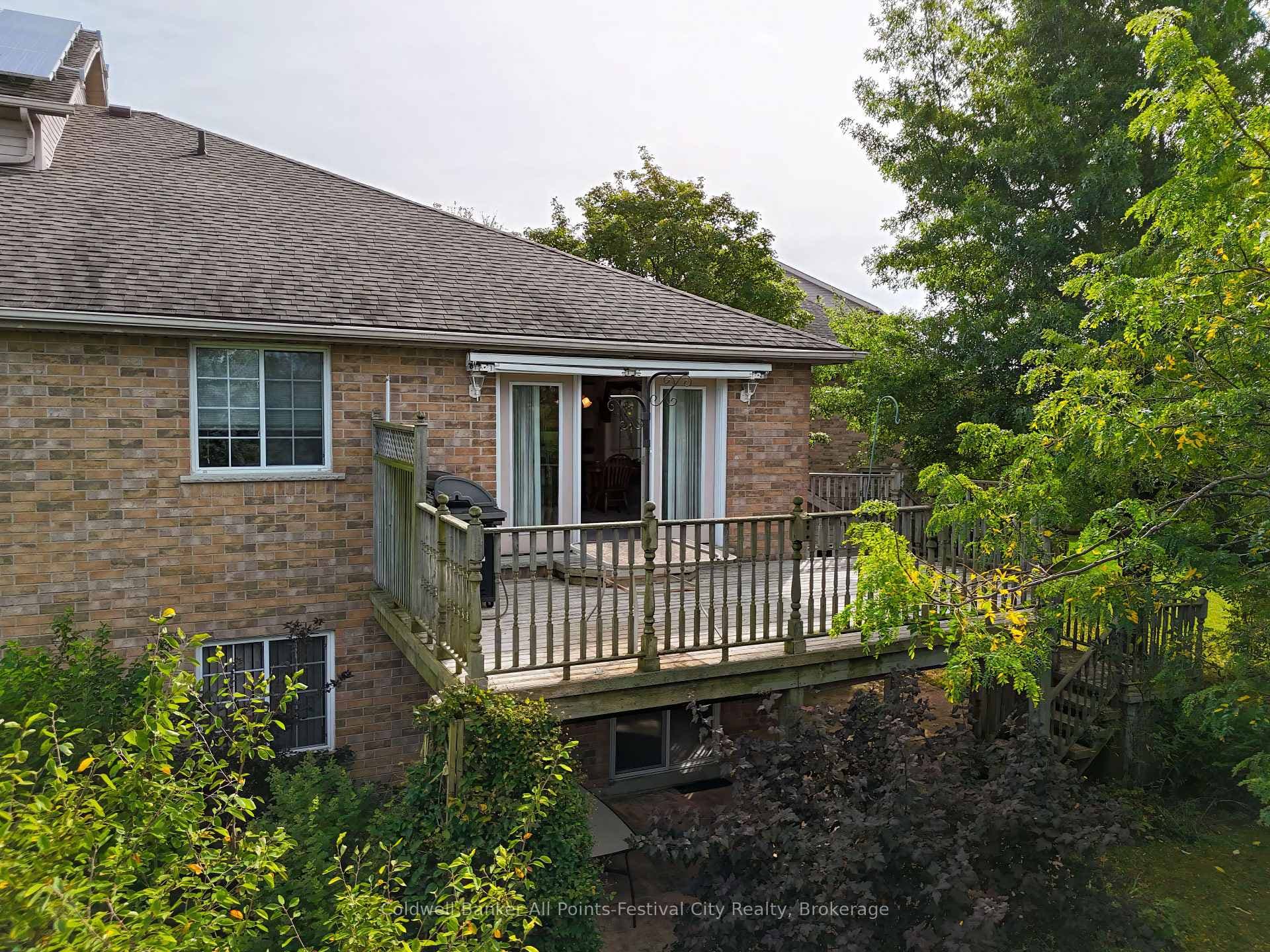 138 Athlone Crescent photo 10