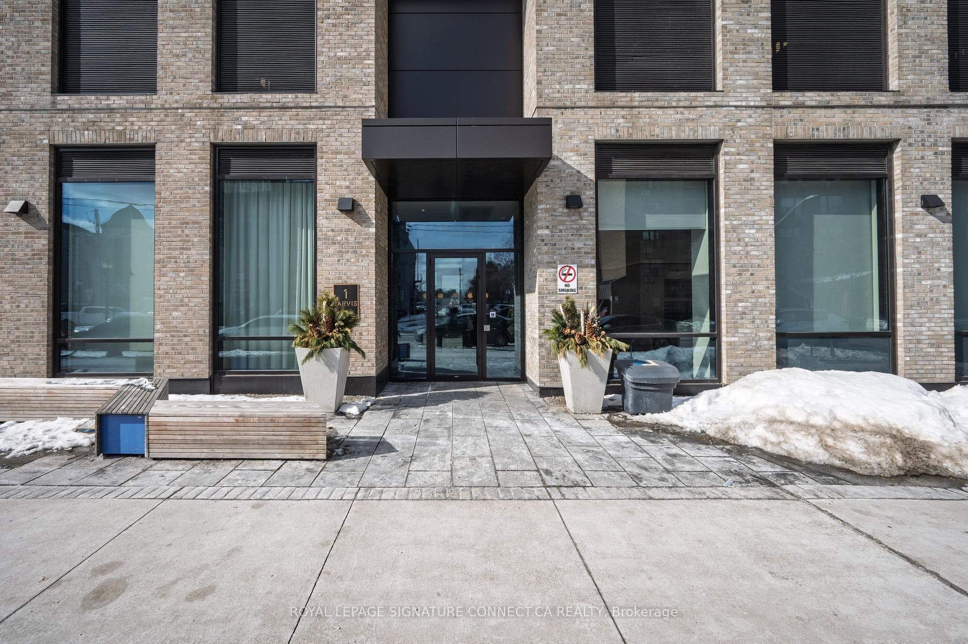 1 Jarvis Street Unit 1123 photo 3