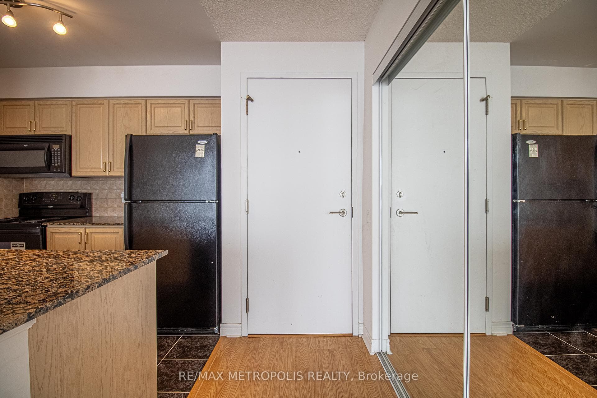 83 Borough Drive Unit 705 photo 20