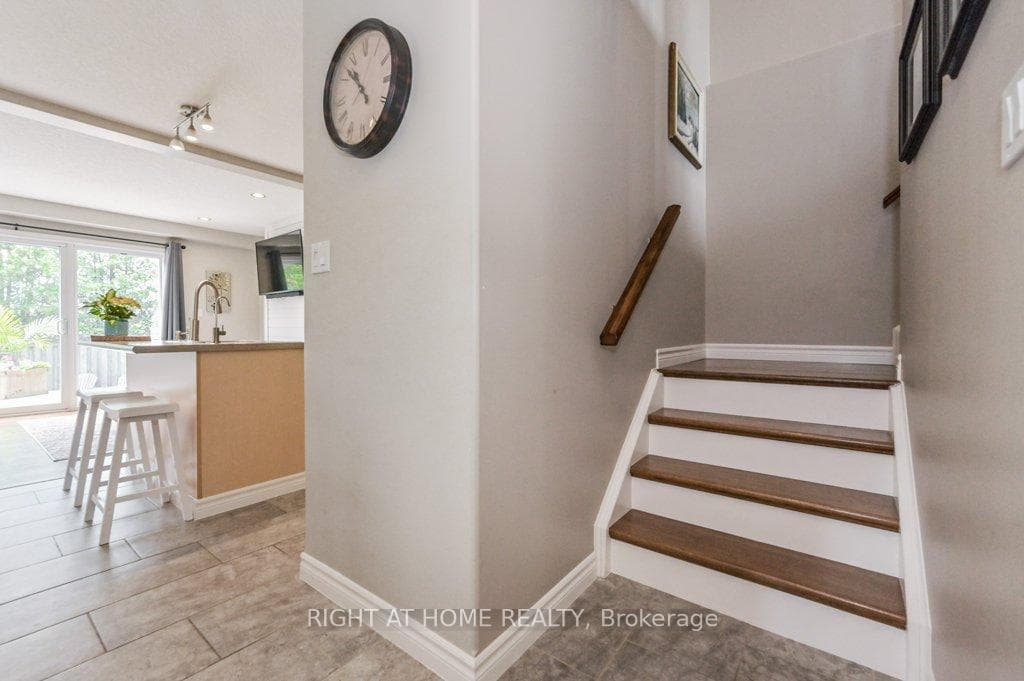 38 Elkin Court photo 13