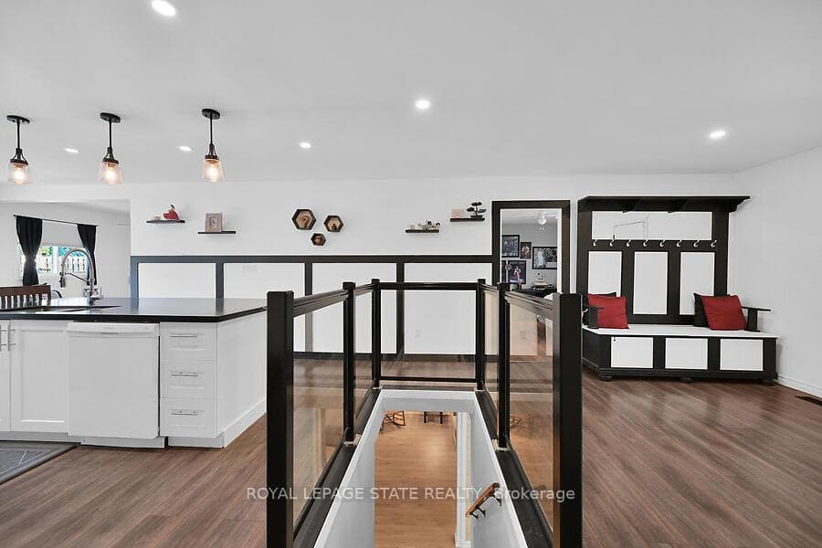 67 Cameron Avenue photo 3