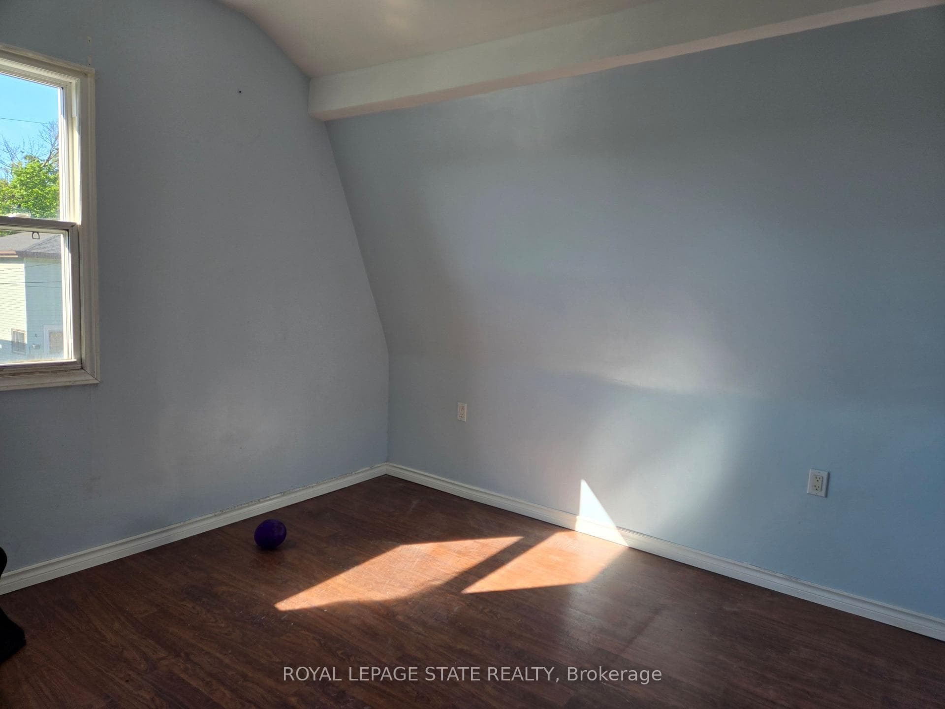 4249 Elgin Street photo 12