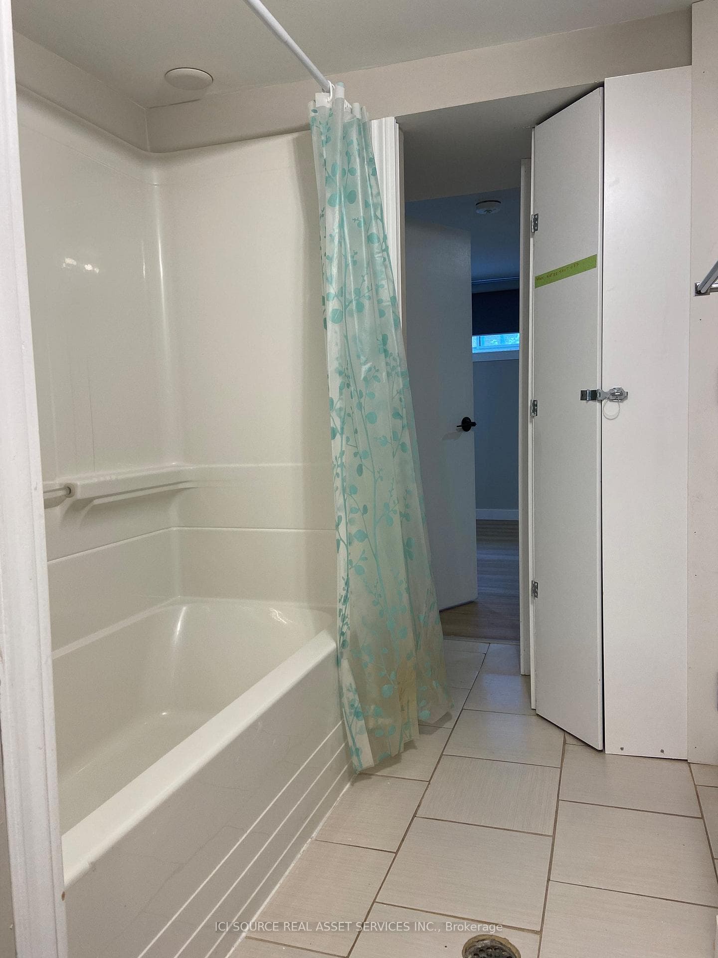 169 Fergus Avenue Unit Bsmt photo 20
